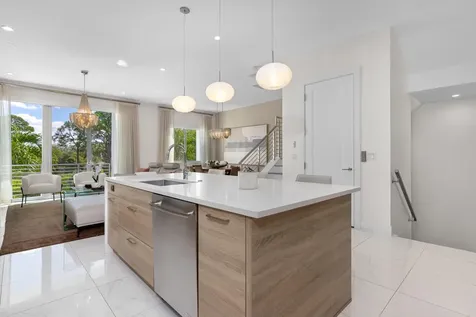 4080 Nw 17th Avenue Boca Raton FL 33431