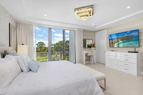 4080 Nw 17th Avenue Boca Raton FL 33431