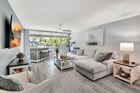 2805 Sw 22nd Avenue Delray Beach FL 33445