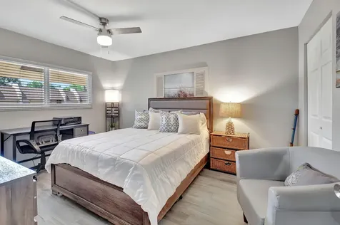 2805 Sw 22nd Avenue Delray Beach FL 33445