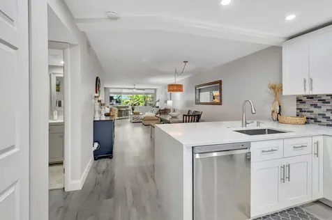 2805 Sw 22nd Avenue Delray Beach FL 33445