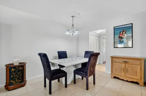 386 Tilford R Deerfield Beach FL 33442