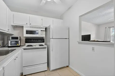 386 Tilford R Deerfield Beach FL 33442