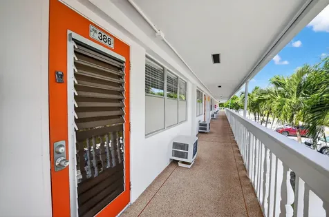 386 Tilford R Deerfield Beach FL 33442
