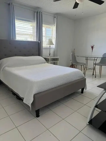 9272 Sw 3rd Street Boca Raton FL 33428