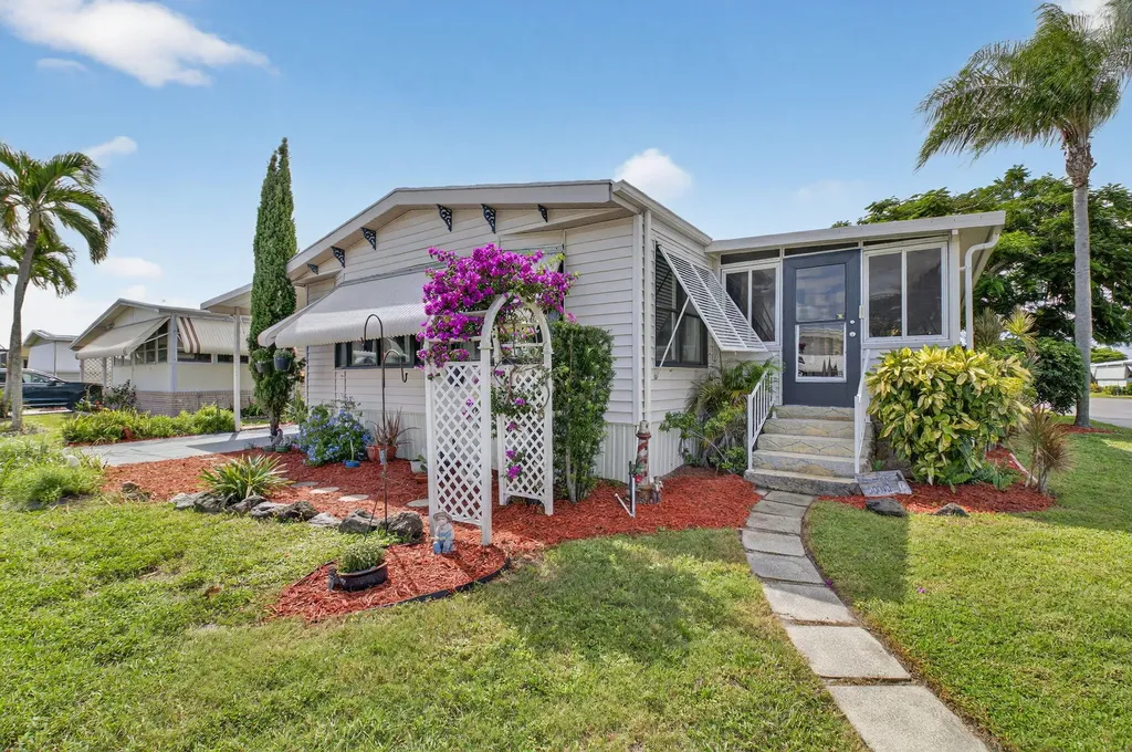 50012 Hacha Bay Boynton Beach FL 33436