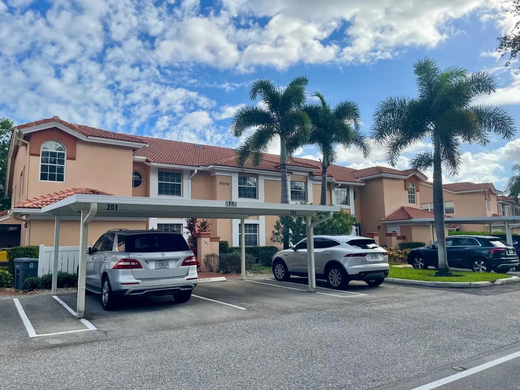 9709 Shadybrook Drive Boynton Beach FL 33437