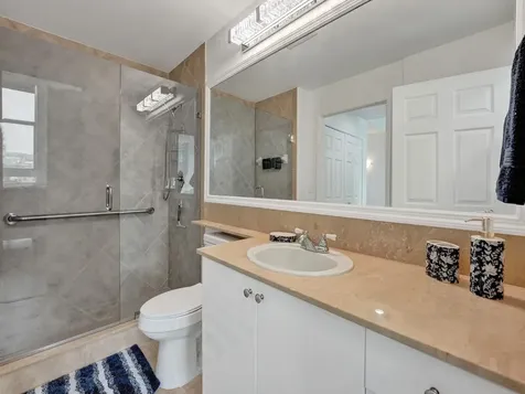 625 Casa Loma Boulevard Boynton Beach FL 33435