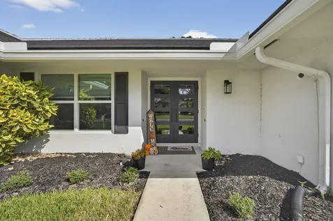 18 Berwick Road Palm Beach Gardens FL 33418