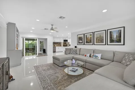 18 Berwick Road Palm Beach Gardens FL 33418