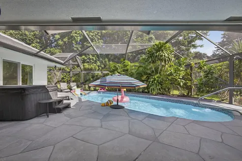18 Berwick Road Palm Beach Gardens FL 33418