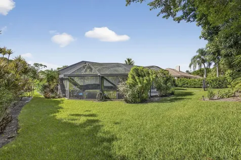 18 Berwick Road Palm Beach Gardens FL 33418