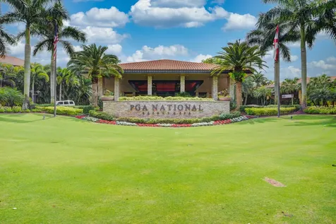 18 Berwick Road Palm Beach Gardens FL 33418