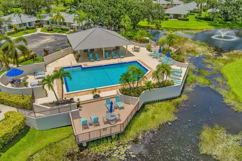 18 Berwick Road Palm Beach Gardens FL 33418