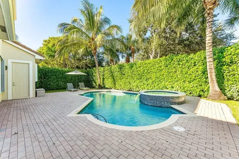 149 Via Catalunha Jupiter FL 33458