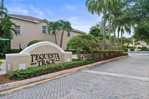 105 Lighthouse Circle Tequesta FL 33469