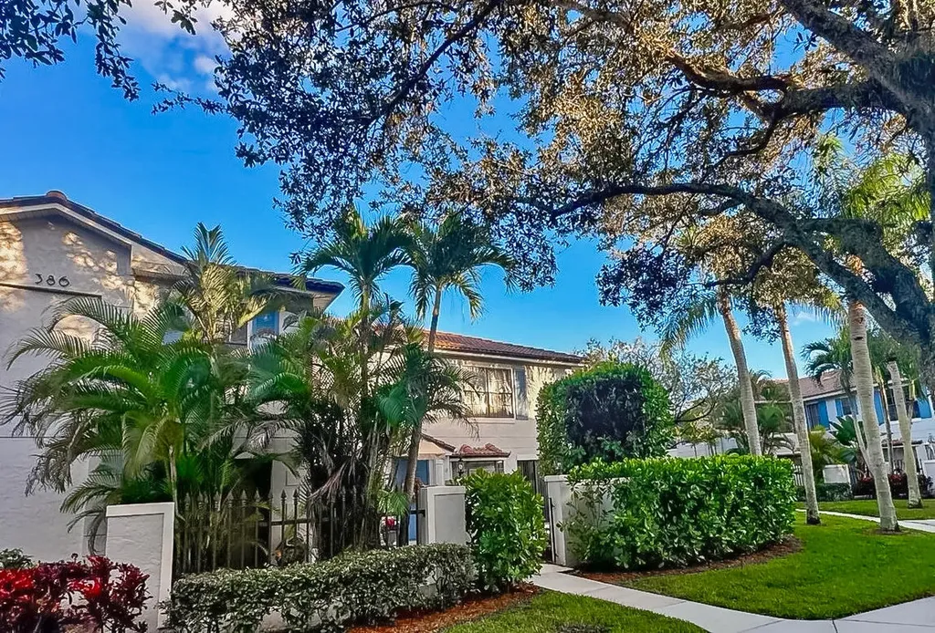 386 Prestwick Circle Palm Beach Gardens FL 33418
