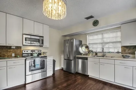 386 Prestwick Circle Palm Beach Gardens FL 33418