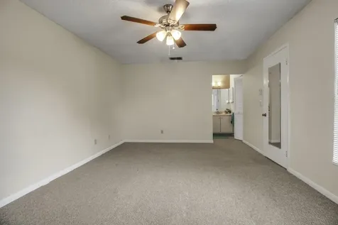 386 Prestwick Circle Palm Beach Gardens FL 33418