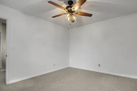 386 Prestwick Circle Palm Beach Gardens FL 33418