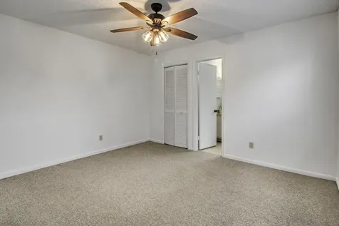 386 Prestwick Circle Palm Beach Gardens FL 33418