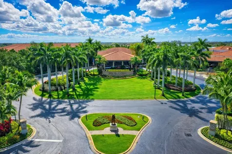 386 Prestwick Circle Palm Beach Gardens FL 33418