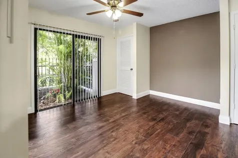 386 Prestwick Circle Palm Beach Gardens FL 33418