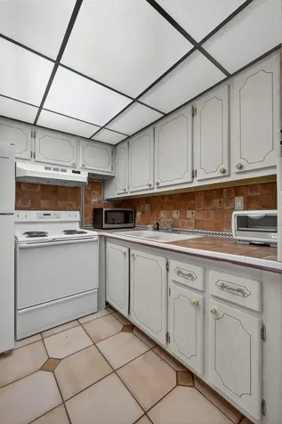 386 Sheffield P West Palm Beach FL 33417