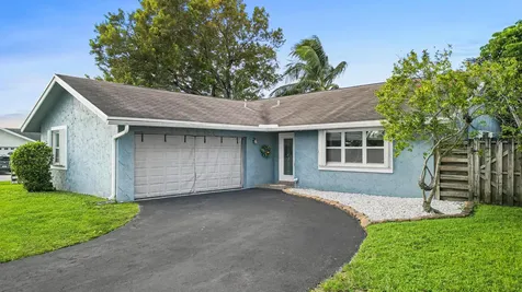 7527 Sw 7th Street North Lauderdale FL 33068