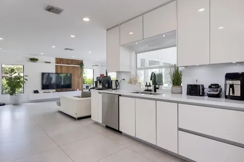 1049 W Palmetto Park Road Boca Raton FL 33486