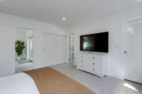 1049 W Palmetto Park Road Boca Raton FL 33486