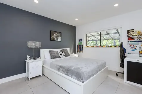 1049 W Palmetto Park Road Boca Raton FL 33486