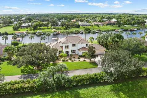 2618 Sw River Shore Drive Port Saint Lucie FL 34984