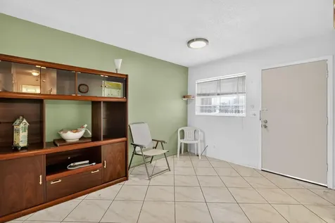 2152 NE 1st Way Boynton Beach FL 33435
