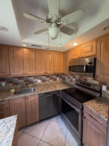 157 Saxony D Delray Beach FL 33446