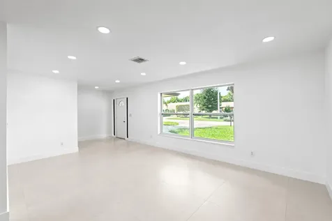 137 Alcazar Street Royal Palm Beach FL 33411