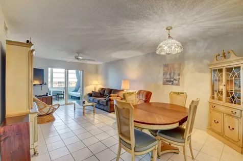 2620 Ne 1st Court Boynton Beach FL 33435