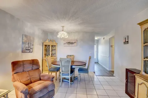 2620 Ne 1st Court Boynton Beach FL 33435