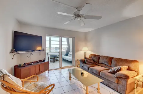 2620 Ne 1st Court Boynton Beach FL 33435