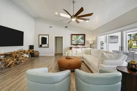 9139 Se Hawksbill Way Hobe Sound FL 33455