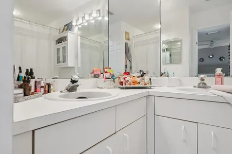 2837 Nw 99th Terrace Sunrise FL 33322