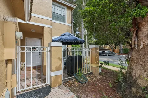 2837 Nw 99th Terrace Sunrise FL 33322