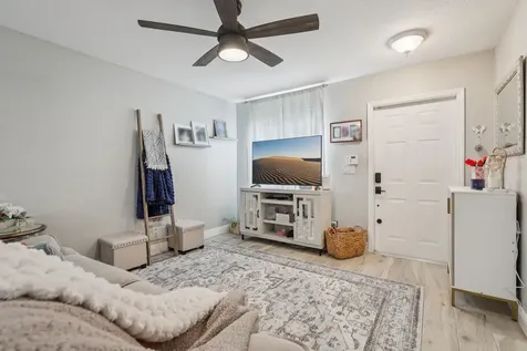 2837 Nw 99th Terrace Sunrise FL 33322