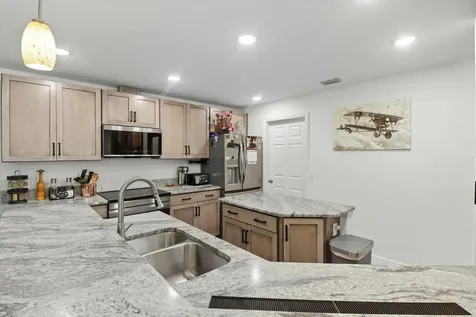 5032 N Crossgate Point Beverly Hills FL 34465