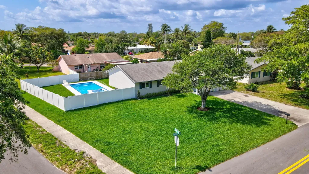 510 Kingbird Circle Delray Beach FL 33444