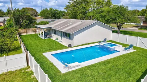 510 Kingbird Circle Delray Beach FL 33444