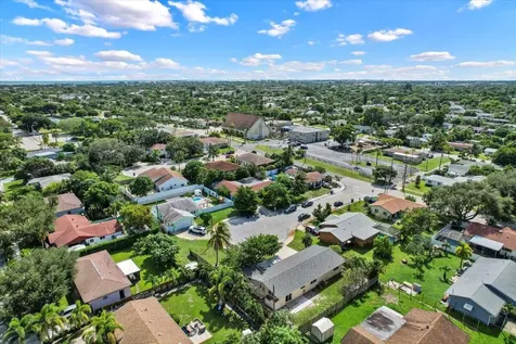 1409 Richard Lane Lake Worth Beach FL 33460