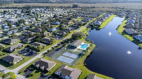 1768 Lakefront Boulevard Fort Pierce FL 34982