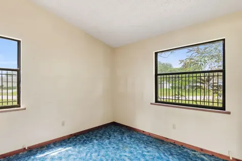 398 Sw Ray Avenue Port Saint Lucie FL 34983