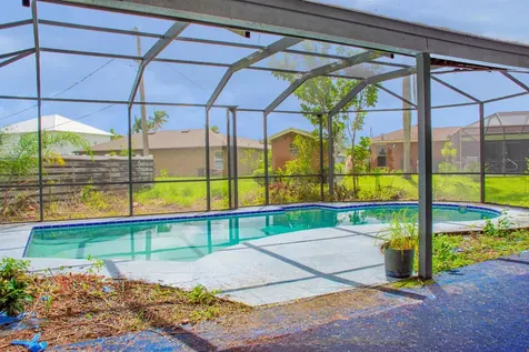 398 Sw Ray Avenue Port Saint Lucie FL 34983
